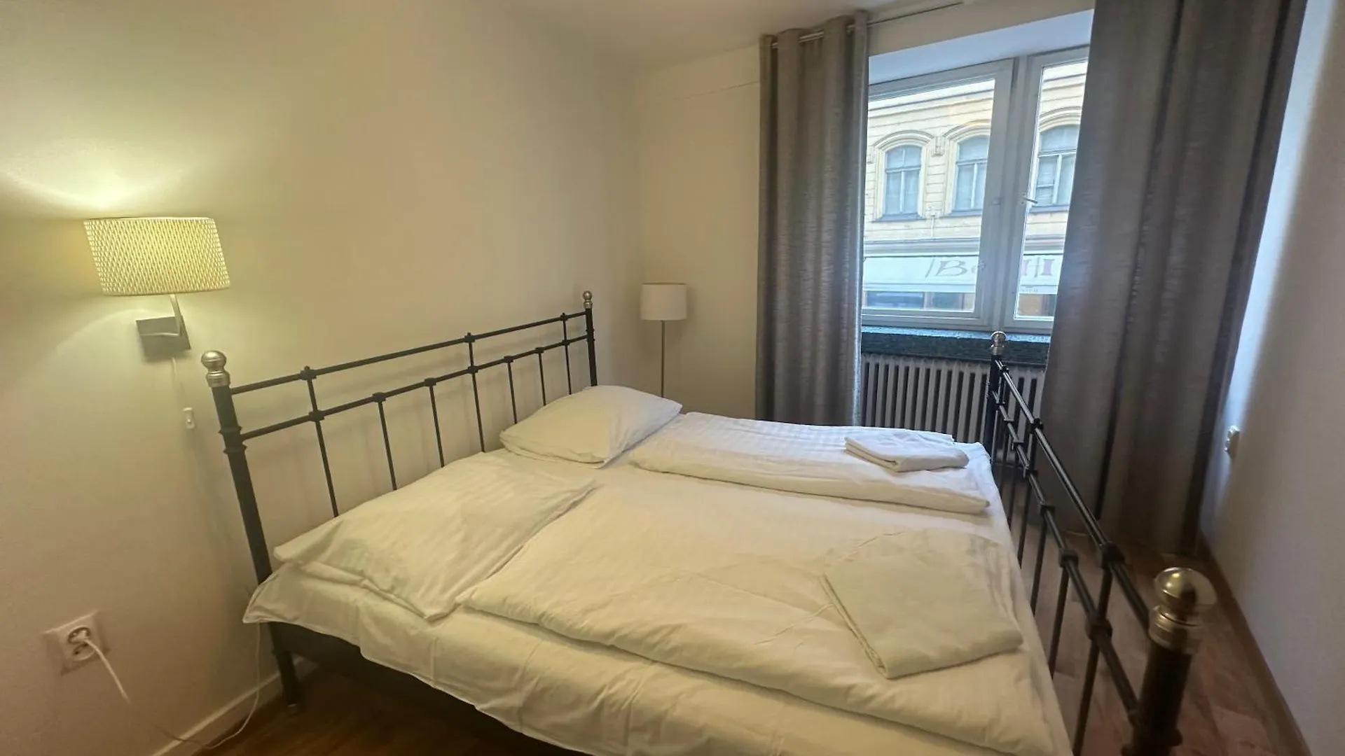 Budget Dlouha Apartment Praga 0*,  República Checa